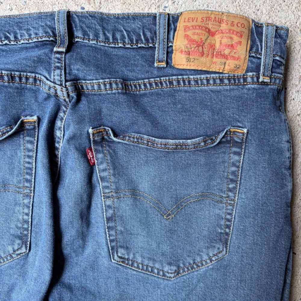 Levis 512 Slim Taper Jeans Mens 38x32 Medium Wash Blue Denim 28833-0765
